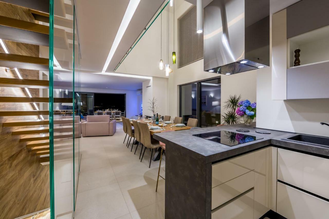 Villa Altavista - Seaview & Relax With Heated Pool & Minigolf Опатія Екстер'єр фото