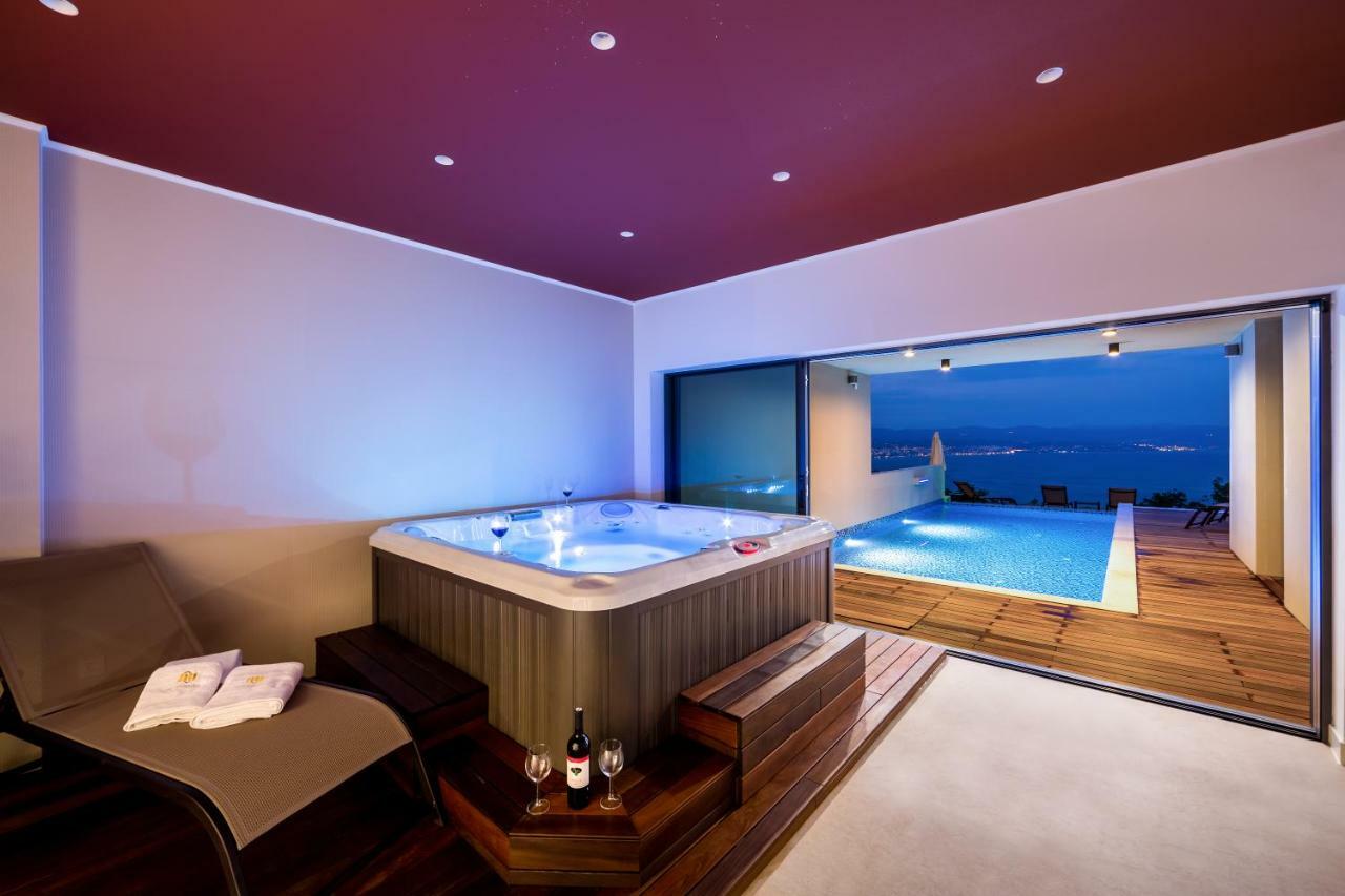 Villa Altavista - Seaview & Relax With Heated Pool & Minigolf Опатія Екстер'єр фото