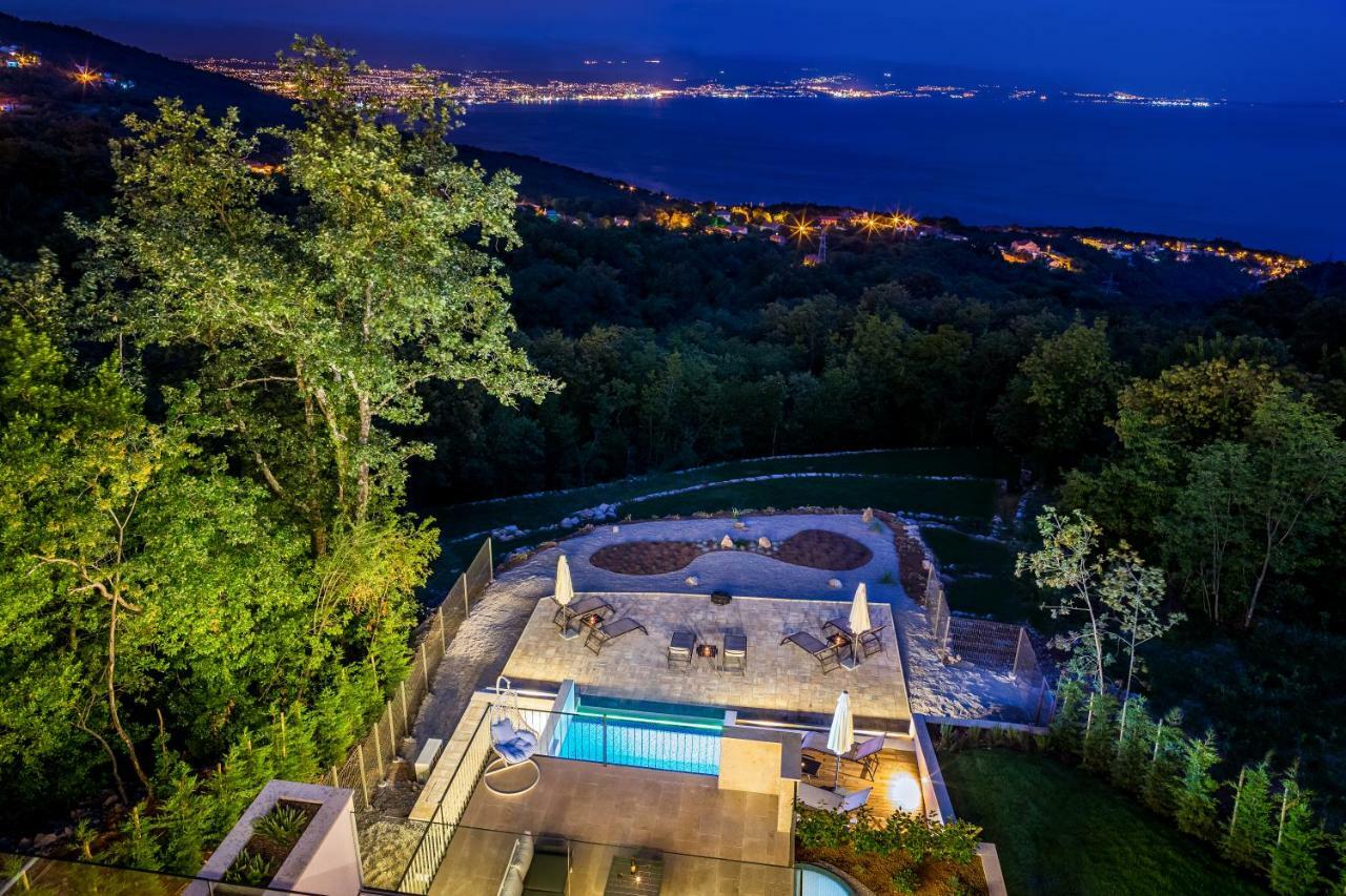 Villa Altavista - Seaview & Relax With Heated Pool & Minigolf Опатія Екстер'єр фото